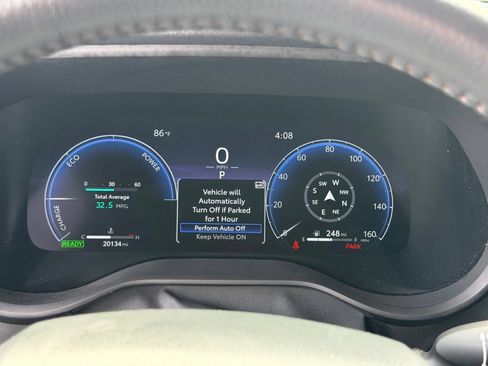 Used 2025 Toyota Sienna Platinum FWD image 21
