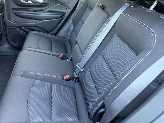 Used 2024 GMC Terrain SLE w/ Driver Convenience Package AWD/4WD image 10