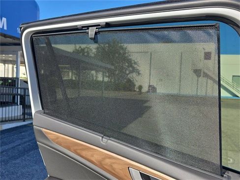 New 2026 Volkswagen Atlas SE image 13