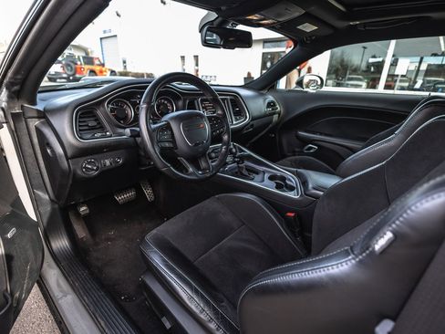 Used 2018 Dodge Challenger R/T Scat Pack image 23