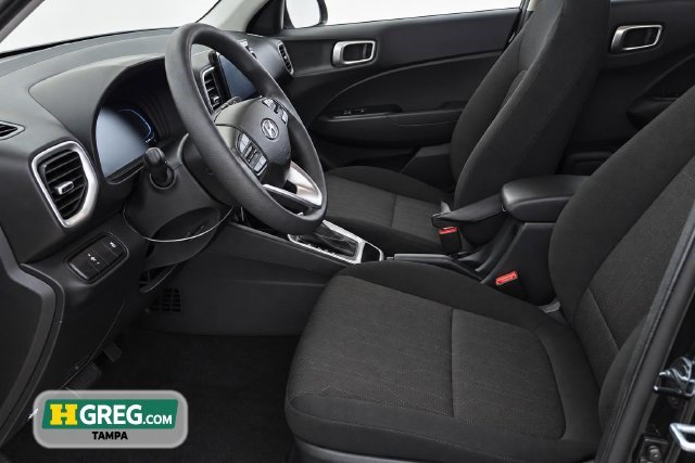 Used 2026 Hyundai Venue SE FWD image 10