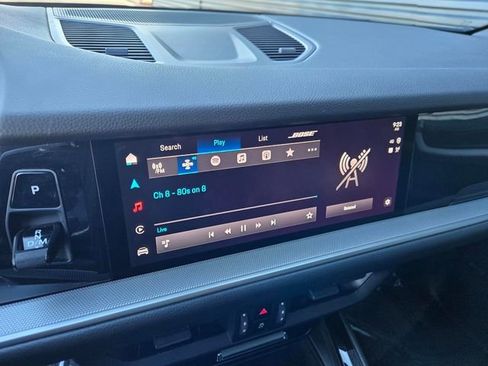 Used 2024 Porsche Cayenne image 21