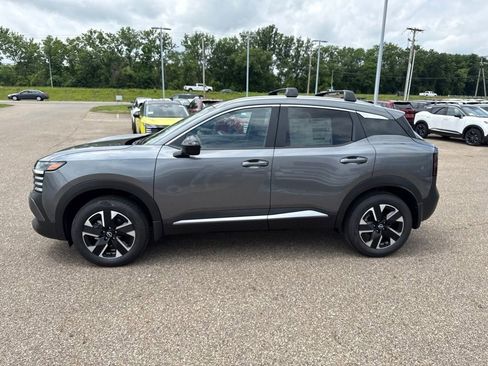 New 2026 Nissan Kicks SV AWD/4WD image 4