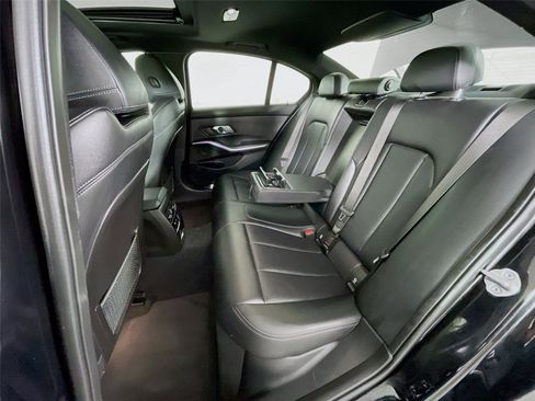 Used 2022 BMW 330i xDrive Sedan w/ Premium Package 2 image 28