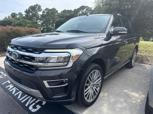 Used 2022 Ford Expedition Limited RWD image 1