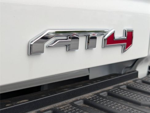 New 2026 GMC Sierra 2500 AT4 w/ AT4 Premium Plus Package AWD/4WD image 37