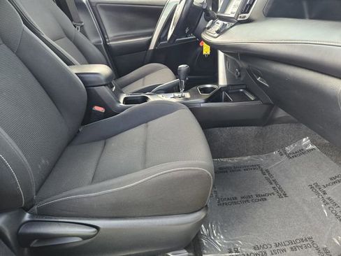 Used 2016 Toyota RAV4 XLE image 13