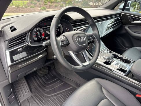 Used 2021 Audi Q7 2.0T Premium w/ Convenience Package AWD/4WD image 17