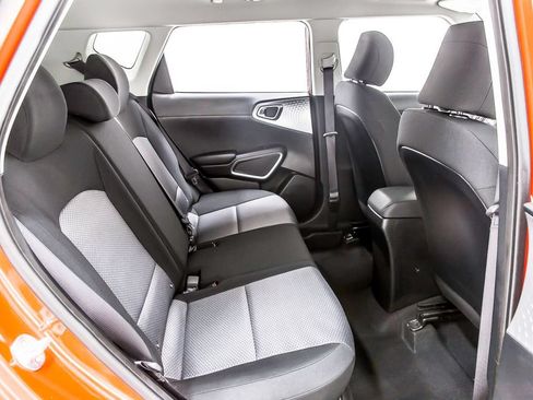Used 2021 Kia Soul LX FWD image 34