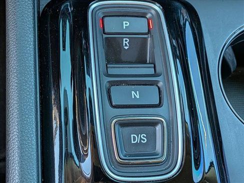 Used 2023 Honda Pilot EX-L image 11