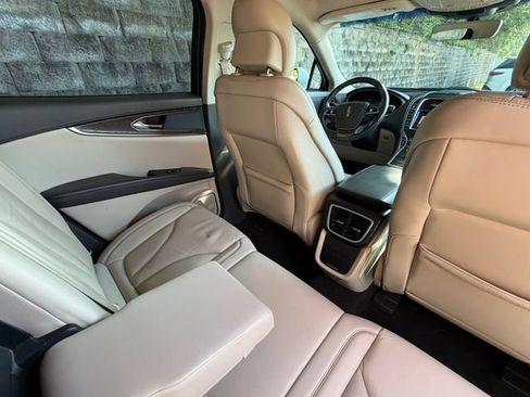 Used 2019 Lincoln Nautilus Select FWD image 36