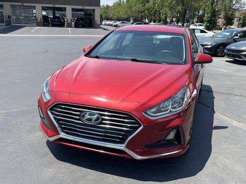 Used 2018 Hyundai Sonata SE FWD image 2