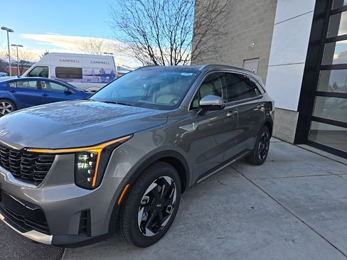New 2026 Kia Sorento EX image 3