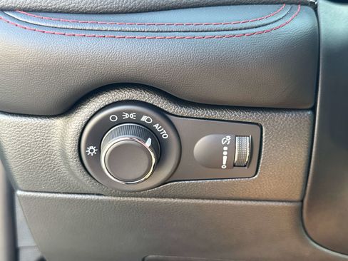 Certified 2025 Dodge Durango GT w/ Blacktop Package image 20