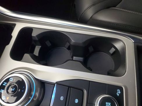 Used 2023 Ford Explorer Platinum w/ Technology Package image 32