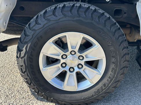 Used 2021 Chevrolet Silverado 1500 LT RWD image 10