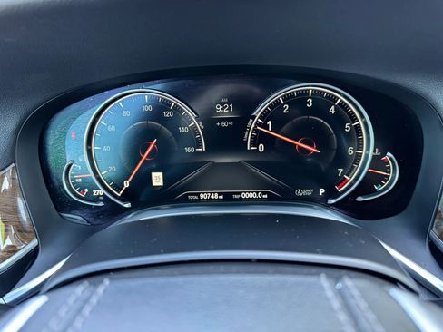 Used 2017 BMW 740i RWD image 21