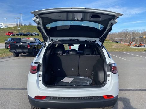 New 2026 Jeep Compass Limited AWD/4WD image 14