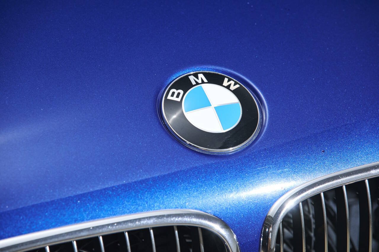 Used 2001 BMW M5 RWD image 6