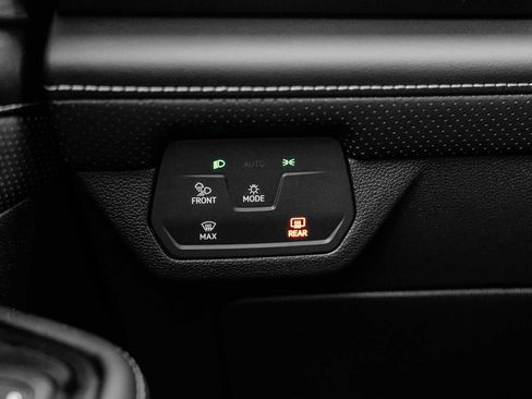 New 2026 Volkswagen Atlas Cross Sport SE image 23