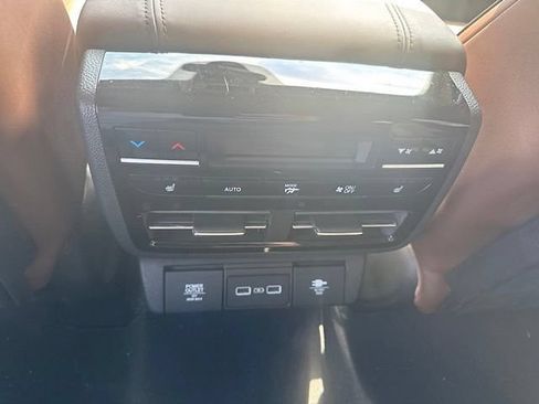Used 2022 Acura MDX SH-AWD w/ Advance Package image 13