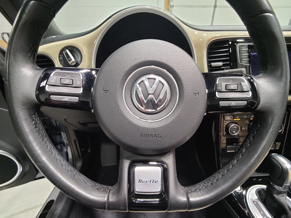 Used 2019 Volkswagen Beetle 2.0T Final Edition SEL FWD image 28