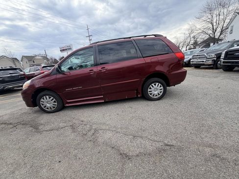 Used 2008 Toyota Sienna LE image 16