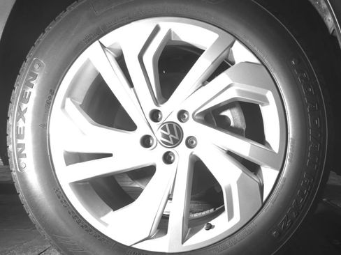 Used 2021 Volkswagen Atlas SE FWD image 29