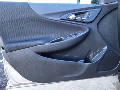 Used 2023 Chevrolet Malibu LT image 24