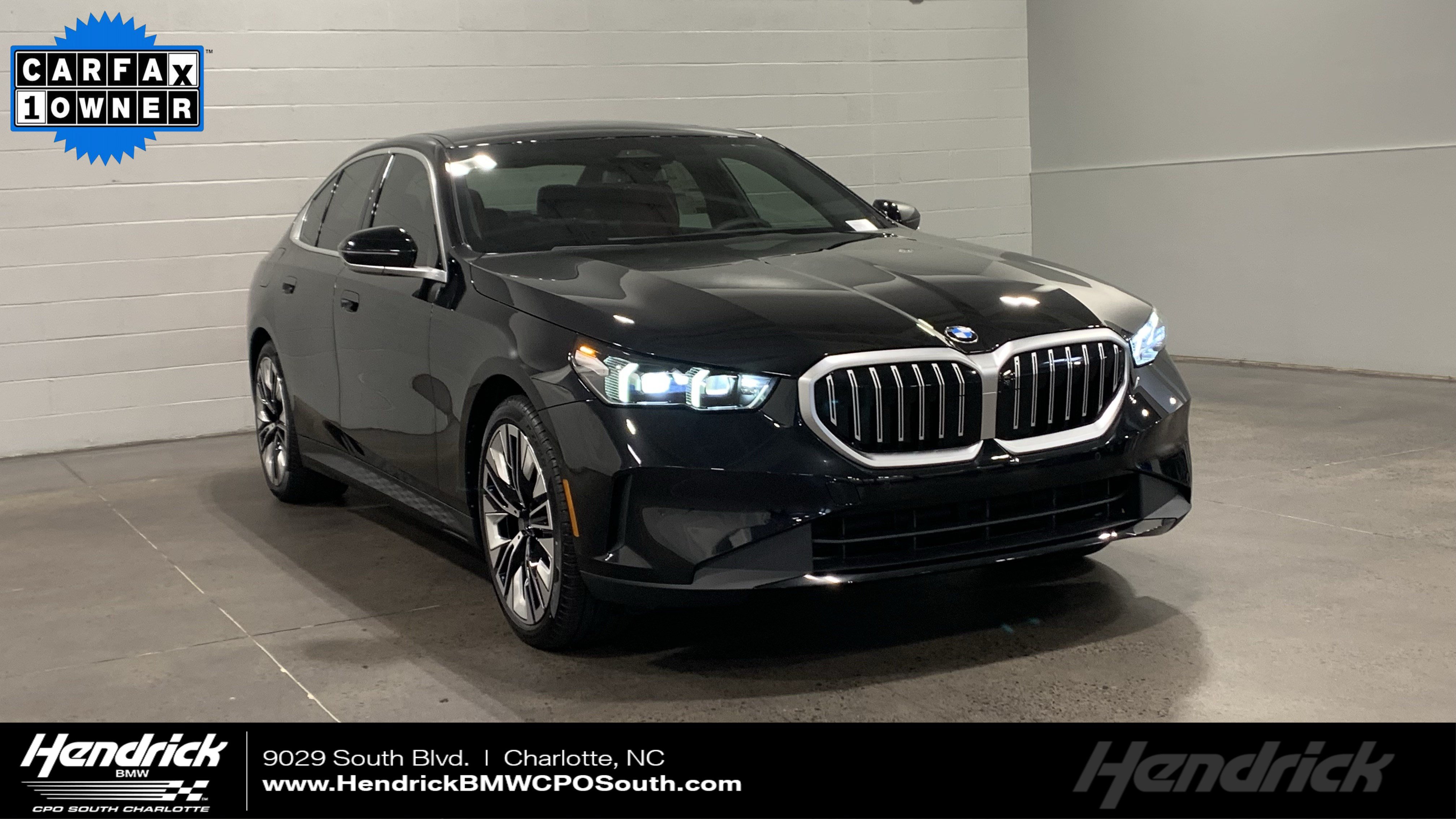 Used 2026 BMW 530i w/ Premium Package RWD image 1