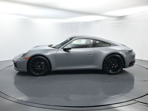 Used 2024 Porsche 911 Carrera image 2