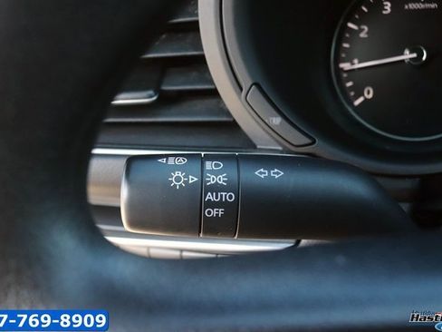 Used 2022 MAZDA MAZDA3 Sedan image 19