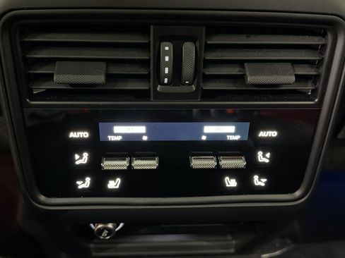 Certified 2025 Porsche Cayenne S AWD/4WD image 20