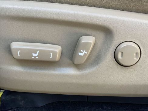 Used 2018 Toyota 4Runner Limited AWD/4WD image 14