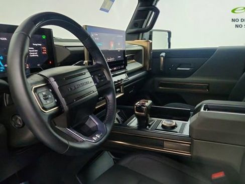 Used 2025 GMC Hummer EV 3X w/ LPO, Illumination Package AWD/4WD image 21