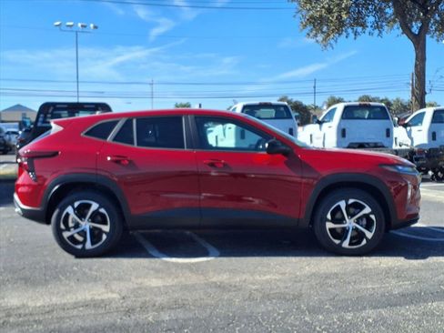 New 2026 Chevrolet Trax RS image 3