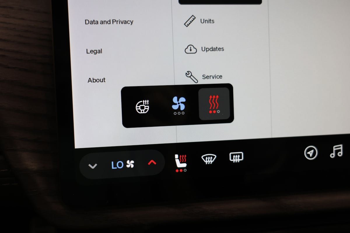 Used 2022 Rivian R1S Launch Edition Quad AWD/4WD image 8