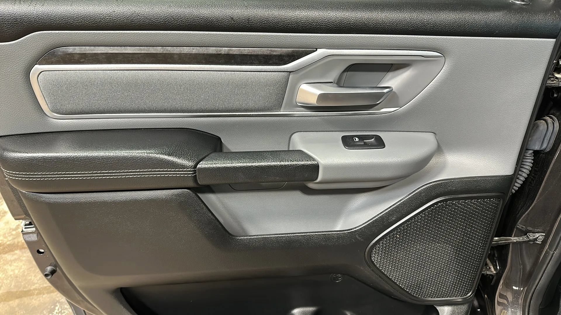 Used 2019 RAM 1500 Big Horn AWD/4WD image 11