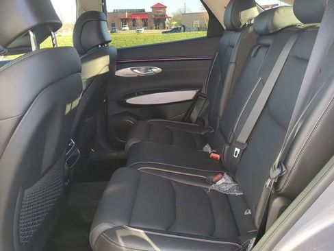 New 2026 Genesis GV70 2.5T Advanced image 12