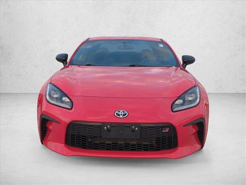 Certified 2023 Toyota GR86 image 2