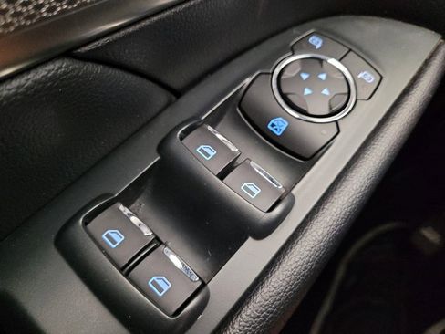 Used 2019 Ford Explorer XLT w/ Equipment Group 201A image 27