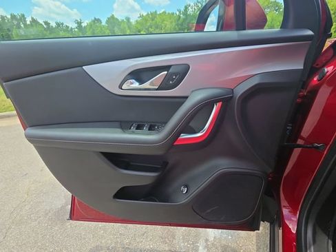 Used 2024 Chevrolet Blazer LT w/ Convenience Package FWD image 27