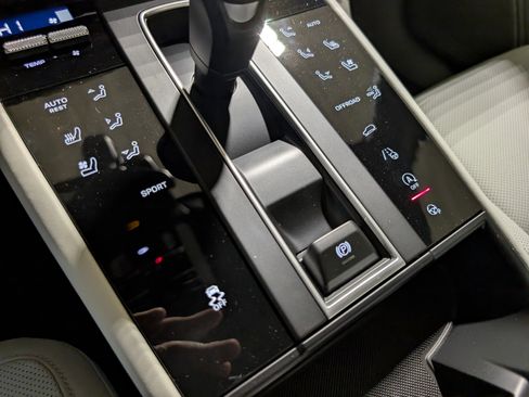 New 2026 Porsche Macan image 41