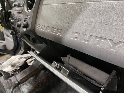 Used 2015 Ford F250 XL w/ Power Equipment Group image 31