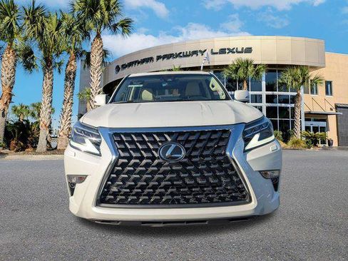 Certified 2022 Lexus GX 460 Premium w/ Premium Package AWD/4WD image 10