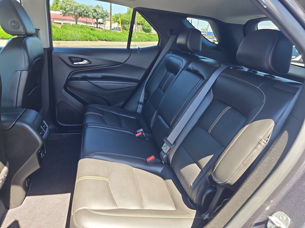 Used 2022 Chevrolet Equinox Premier AWD/4WD image 23