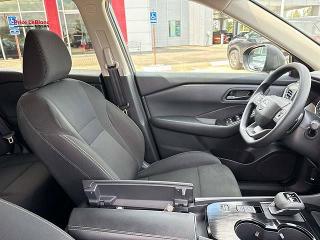 Used 2026 Nissan Rogue S FWD image 10
