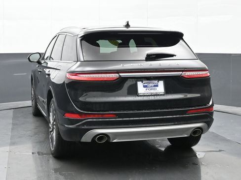 Used 2022 Lincoln Corsair Reserve w/ Equipment Group 201A AWD/4WD image 2