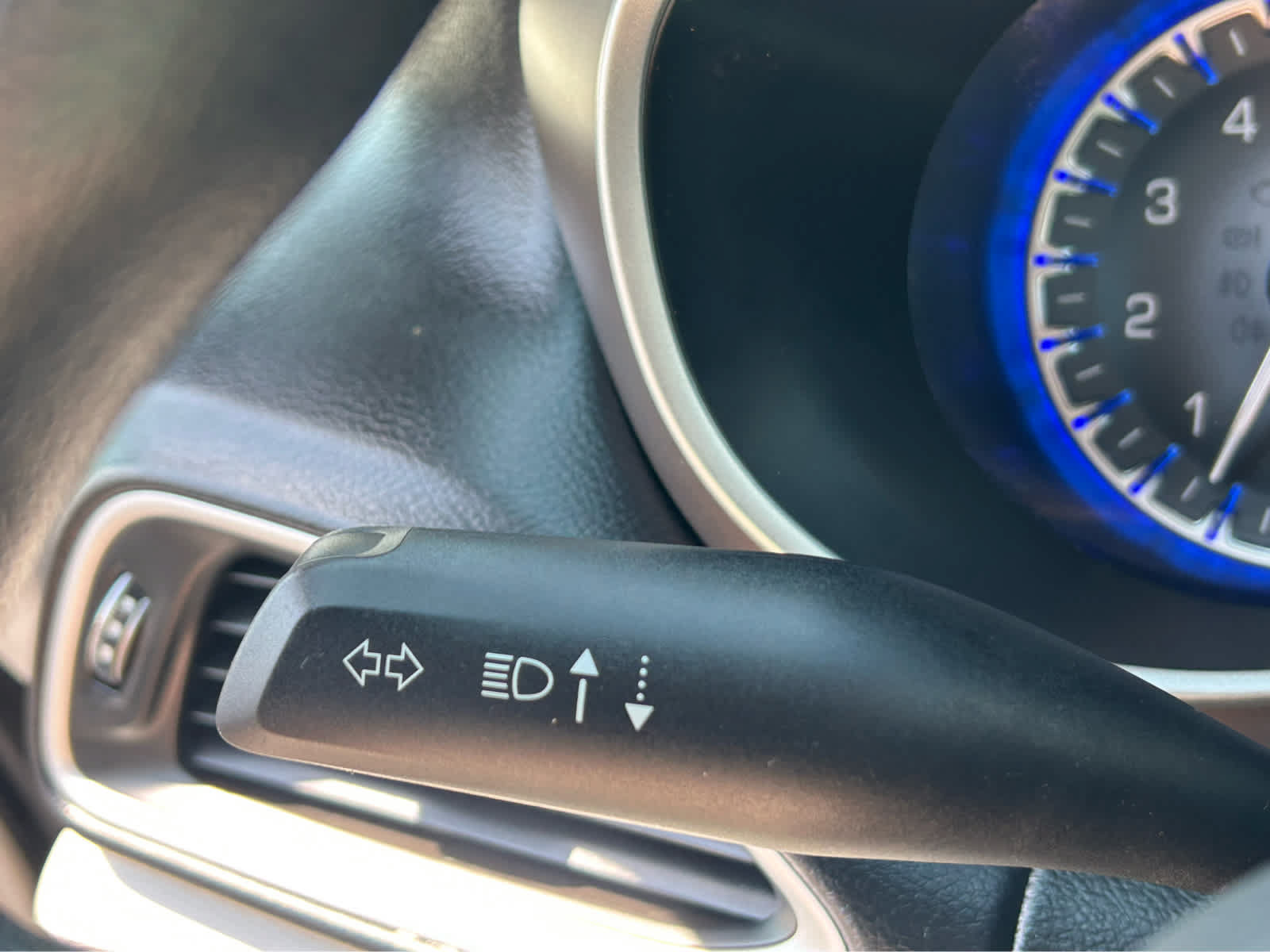 Used 2018 Chrysler Pacifica Touring Plus FWD image 30