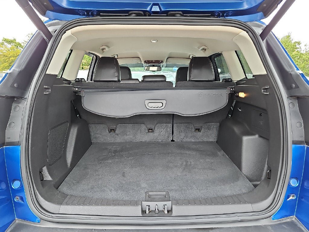 Used 2017 Ford Escape Titanium FWD image 29